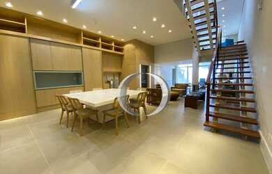 Imagem: A casa em condomínio possui 4 Dormitórios, 5 Banheiros, 4