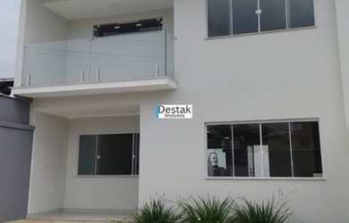 Imagem: A casa possui 3 Dormitórios, 3 Banheiros, 3 Vagas na garagem