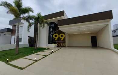 Imagem: A casa possui 3 Dormitórios, 3 Banheiros, 4 Vagas na garagem