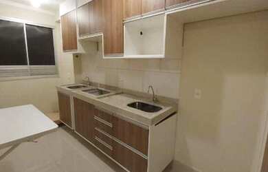 Imagem: O apartamento possui 2 Dormitórios, 1 Banheiro, 1 Vaga na garagem