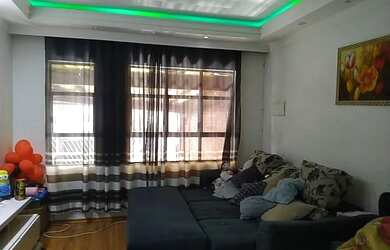 Imagem: A casa possui 2 Dormitórios, 1 Banheiro, 1 Vaga na garagem