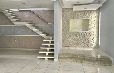 Imagem 4: Alugo casa alto padrão. 1 Vaga na garageme4 Dormitórios