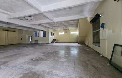 Imagem 5: Alugo Galpão com 380 m2. Imóvel novoe1m² de Área
