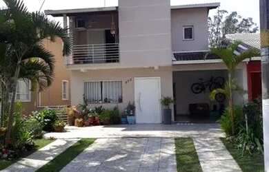 Imagem: A casa em condomínio possui 3 Dormitórios, 2 Banheiros, 4