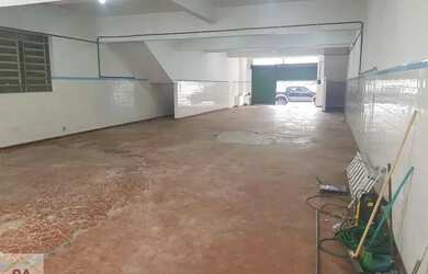 Imagem: O depósito possui 238m² de Área e está localizado em Vila
