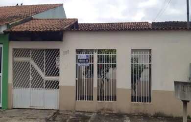 Imagem 1: Casa no Tiradentes. 70m² de Área, 2 Vagas na garageme2 Dormitórios