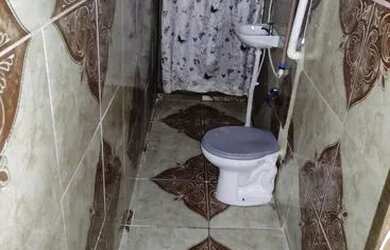 Imagem: A casa possui 1 Dormitório, 1 Banheiro, 1 Vaga na garagem e