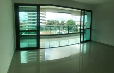 Imagem: O apartamento possui 3 Dormitórios, 5 Banheiros, 3 Vagas na