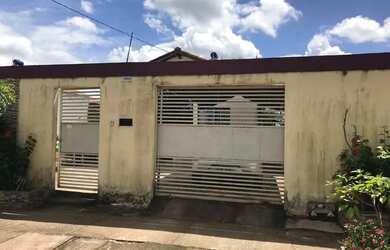 Imagem: A casa à venda possui 2 Dormitórios, 1 Banheiro e 1 Vaga na