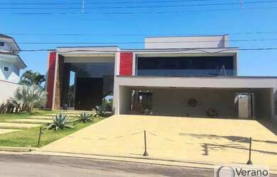 Imagem: A casa em condomínio possui 5 Dormitórios, 5 Banheiros, 5