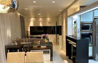 Imagem: O apartamento possui 3 Dormitórios, 2 Banheiros, 2 Vagas na