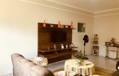 Imagem 4: SÃO JOSÉ DO RIO PRETO - Casa Padrão - JARDIM CAPARROZ