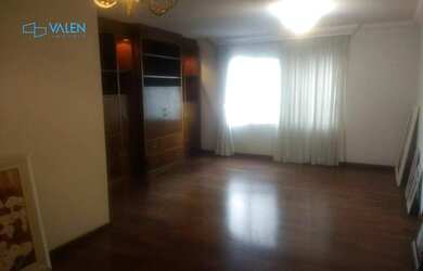 Imagem: O apartamento possui 3 Dormitórios, 1 Banheiro, 2 Vagas na