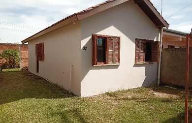 Imagem: A casa possui 2 Dormitórios, 1 Banheiro e 48m² de Área e