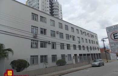 Imagem: O apartamento possui 2 Dormitórios, 1 Banheiro, 52m² de Área