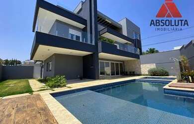 Imagem: A casa em condomínio possui 4 Dormitórios, 5 Banheiros, 5