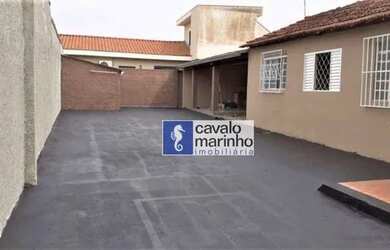 Imagem: A casa possui 2 Dormitórios, 2 Banheiros, 5 Vagas na garagem