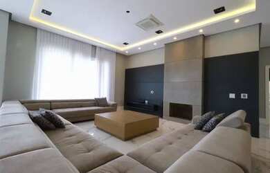 Imagem: O apartamento possui 4 Dormitórios, 5 Banheiros, 4 Vagas na