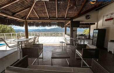 Imagem 1: Casa com 3 quartos à venda, 226 m² por R$ 2.400.000 - Itaipu - Niterói/RJ