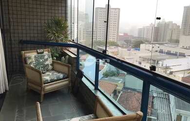 Imagem: O apartamento possui 3 Dormitórios, 1 Banheiro, 2 Vagas na