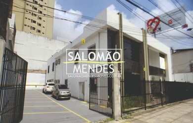 Imagem: O depósito possui 5 Vagas na garagem, 1.080m² de Área e