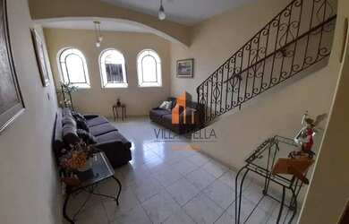 Imagem: A casa possui 2 Dormitórios, 1 Banheiro, 80m² de Área e