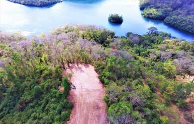 Imagem: A fazenda possui 20.000m² de Área e está localizado em Centro