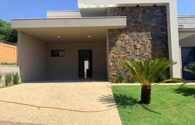 Imagem: A casa em condomínio possui 3 Dormitórios, 4 Banheiros, 4