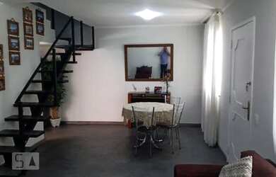 Imagem: A casa em condomínio possui 2 Dormitórios, 3 Banheiros, 2