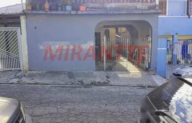 Imagem: A casa possui 4 Dormitórios, 3 Banheiros, 1 Vaga na garagem