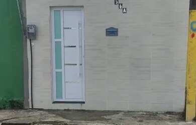 Imagem: A casa possui 3 Dormitórios, 1 Banheiro, 70m² de Área, Imóvel