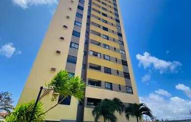 Imagem: O apartamento possui 3 Dormitórios, 1 Banheiro, 2 Vagas na