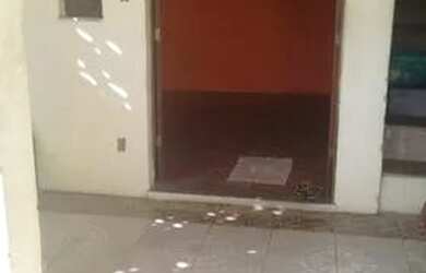 Imagem: O apartamento possui 2 Dormitórios, 1 Banheiro e está localizado