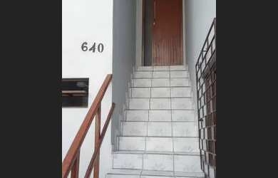 Imagem: A casa possui 3 Dormitórios, 1 Banheiro, 1 Vaga na garagem