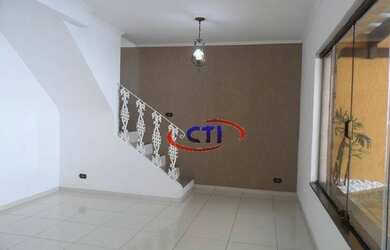 Imagem: A casa possui 3 Dormitórios, 3 Banheiros, 2 Vagas na garagem