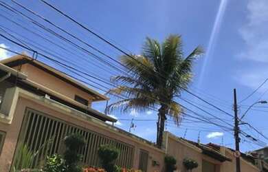 Imagem: A casa possui 5 Dormitórios, 5 Banheiros, 5 Vagas na garagem