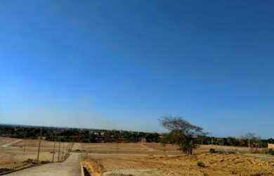 Imagem: O terreno possui 300m² de Área e está localizado em Jóquei