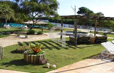 Imagem: A casa possui 5 Dormitórios, 5 Banheiros, 5 Vagas na garagem