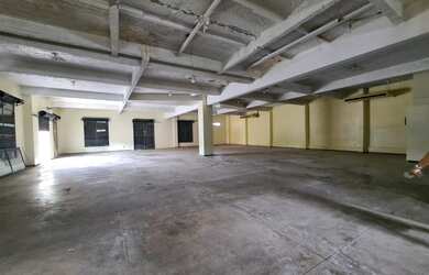 Imagem 3: Alugo Galpão com 380 m2. Imóvel novoe1m² de Área