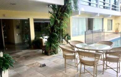 Imagem 2: EDK VENDE -CASA DUPLEX NA PRAIA COM 800M² DE TERRENO - 4 QTOS (3 SUÍTES) - BARRA DA TIJUC