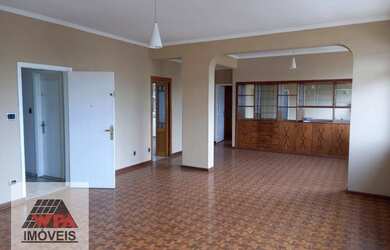 Imagem: O apartamento possui 3 Dormitórios, 2 Banheiros, 1 Vaga na