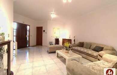 Imagem 2: Casa sobrado na rua 4 dormitórios/suite, cozinha planejada