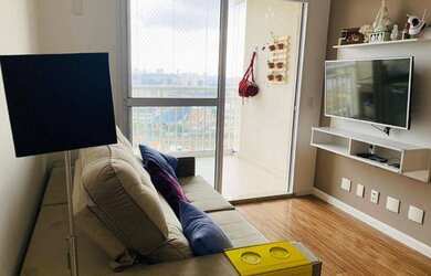 Imagem: O apartamento possui 2 Dormitórios, 1 Banheiro, 1 Vaga na garagem