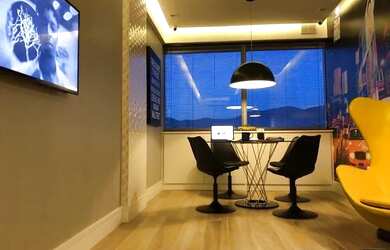 Imagem 2: Vendo sala comercial completa pronta excelente oportunidade motivo viagem