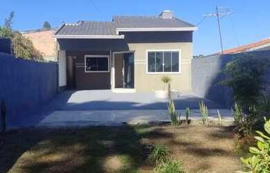 Imagem: A casa possui 2 Dormitórios, 1 Banheiro, 5 Vagas na garagem