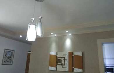 Imagem: O apartamento possui 2 Dormitórios, 1 Banheiro, 2 Vagas na