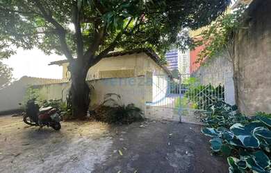 Imagem: O depósito possui 95m² de Área e está localizado em Centro