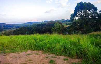 Imagem: O terreno possui 500m² de Área e está localizado em Centro