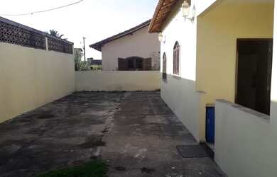 Imagem 2: Casa para Venda em Saquarema, Bicuiba, 1 dormitório, 1 banheiro, 2 vagas