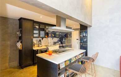 Imagem: O apartamento possui 3 Dormitórios, 5 Banheiros, 4 Vagas na